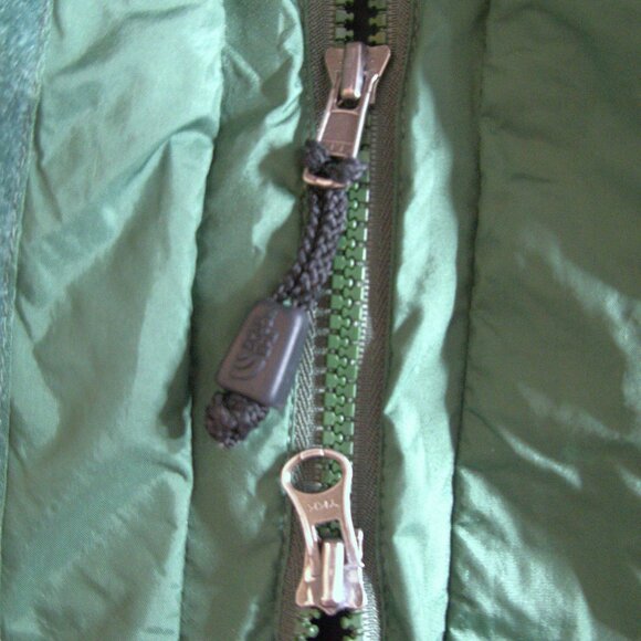 Vintage North Face Waterproof Goretex Mountain Rain Jacket (Women's Small) - Picture 8 of 12